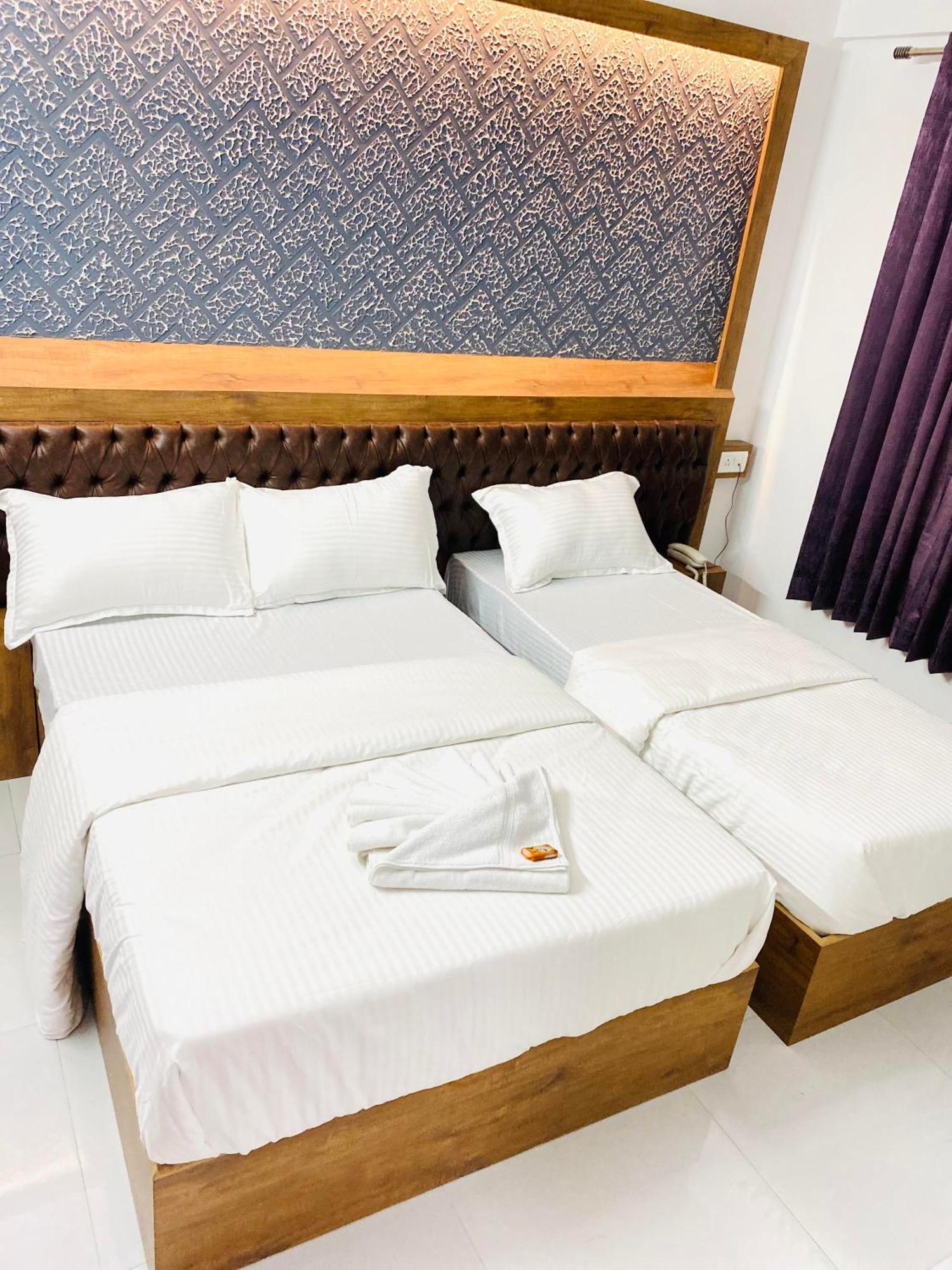 B Six Hotel Bangalore Esterno foto