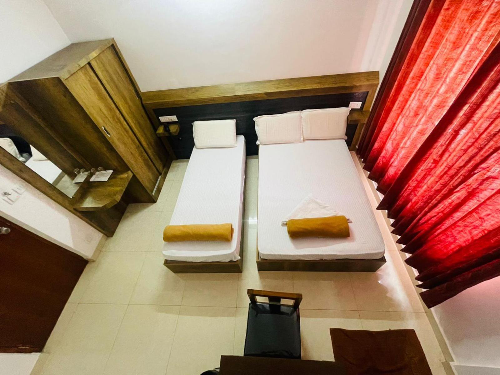 B Six Hotel Bangalore Esterno foto