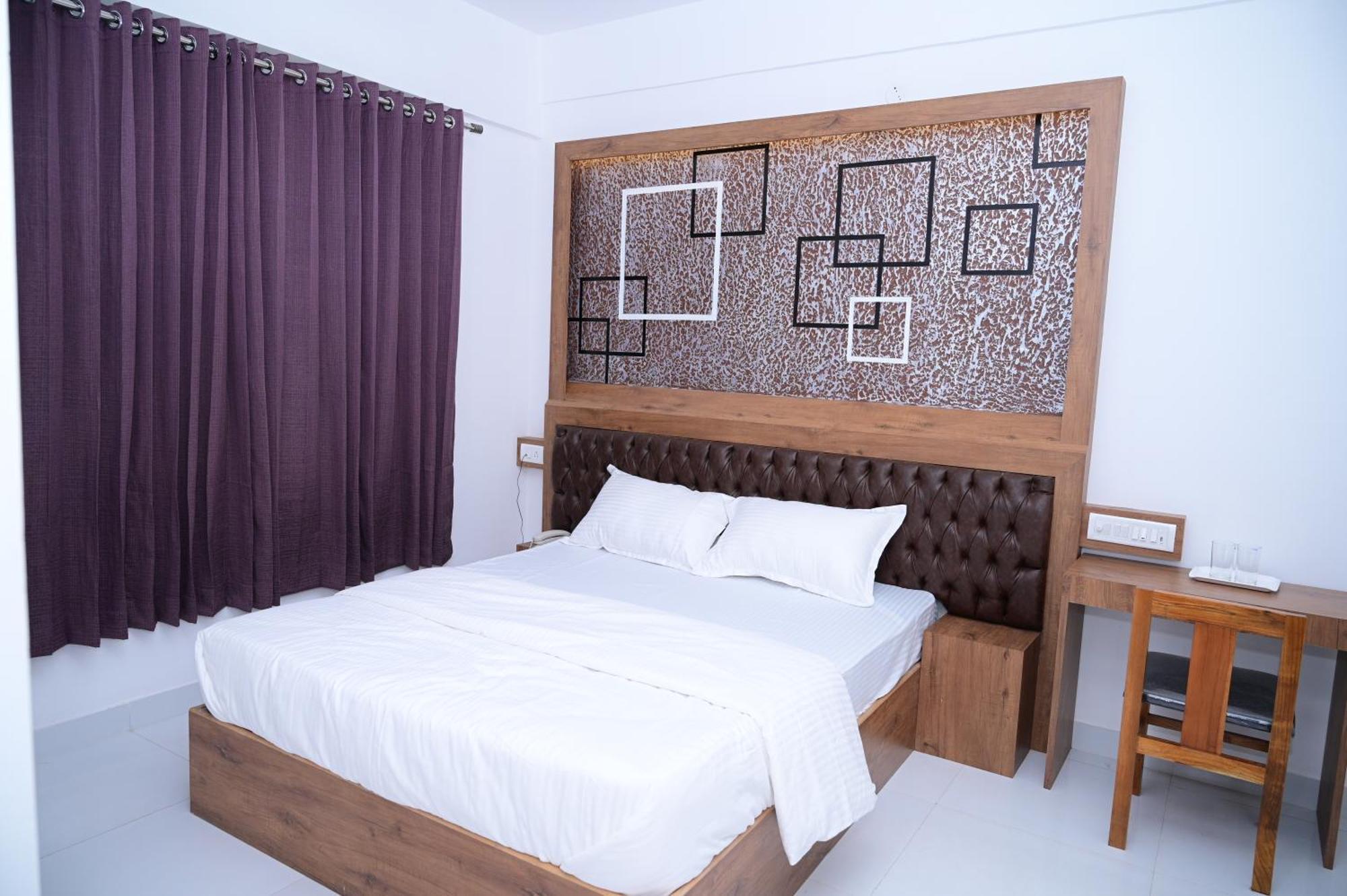 B Six Hotel Bangalore Esterno foto
