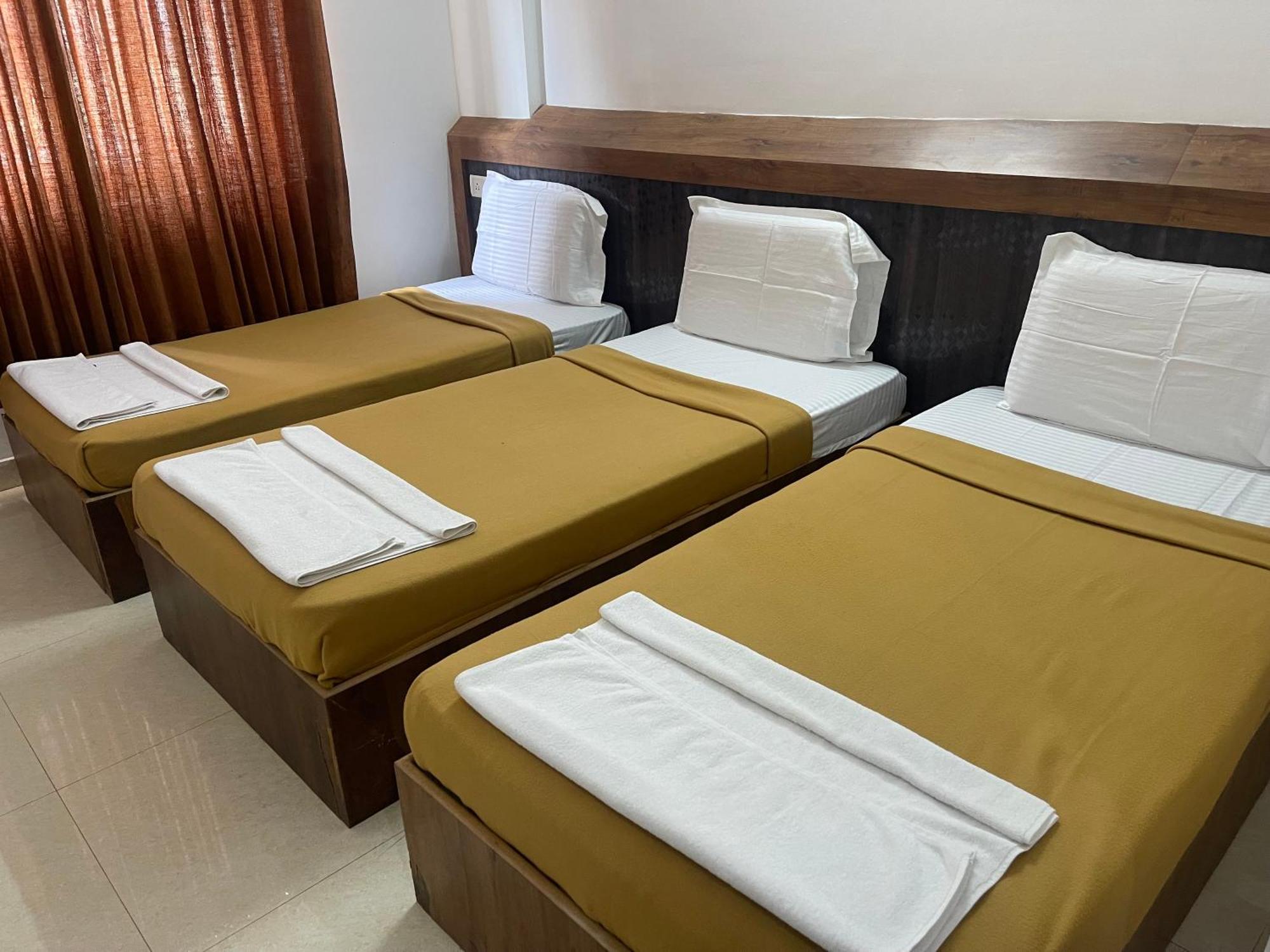 B Six Hotel Bangalore Esterno foto