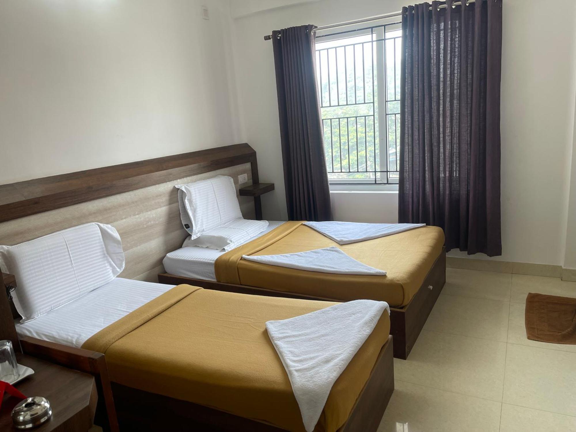 B Six Hotel Bangalore Esterno foto