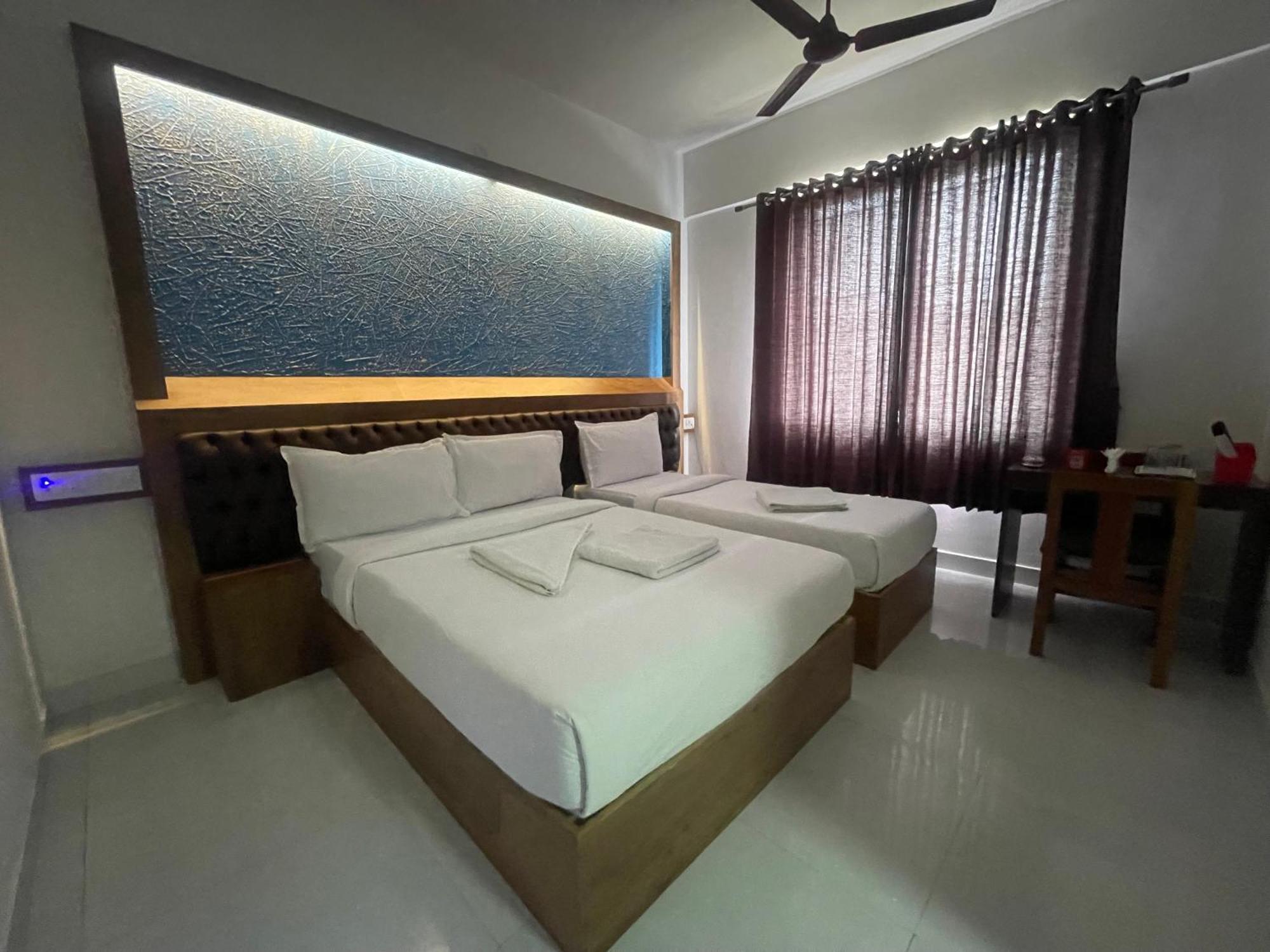 B Six Hotel Bangalore Esterno foto